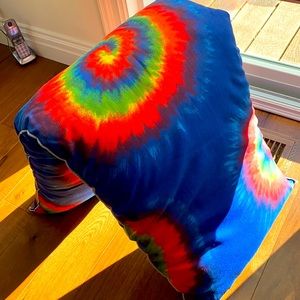 Comfy body pillow with splash of color design. Great for naps and curling up 😊